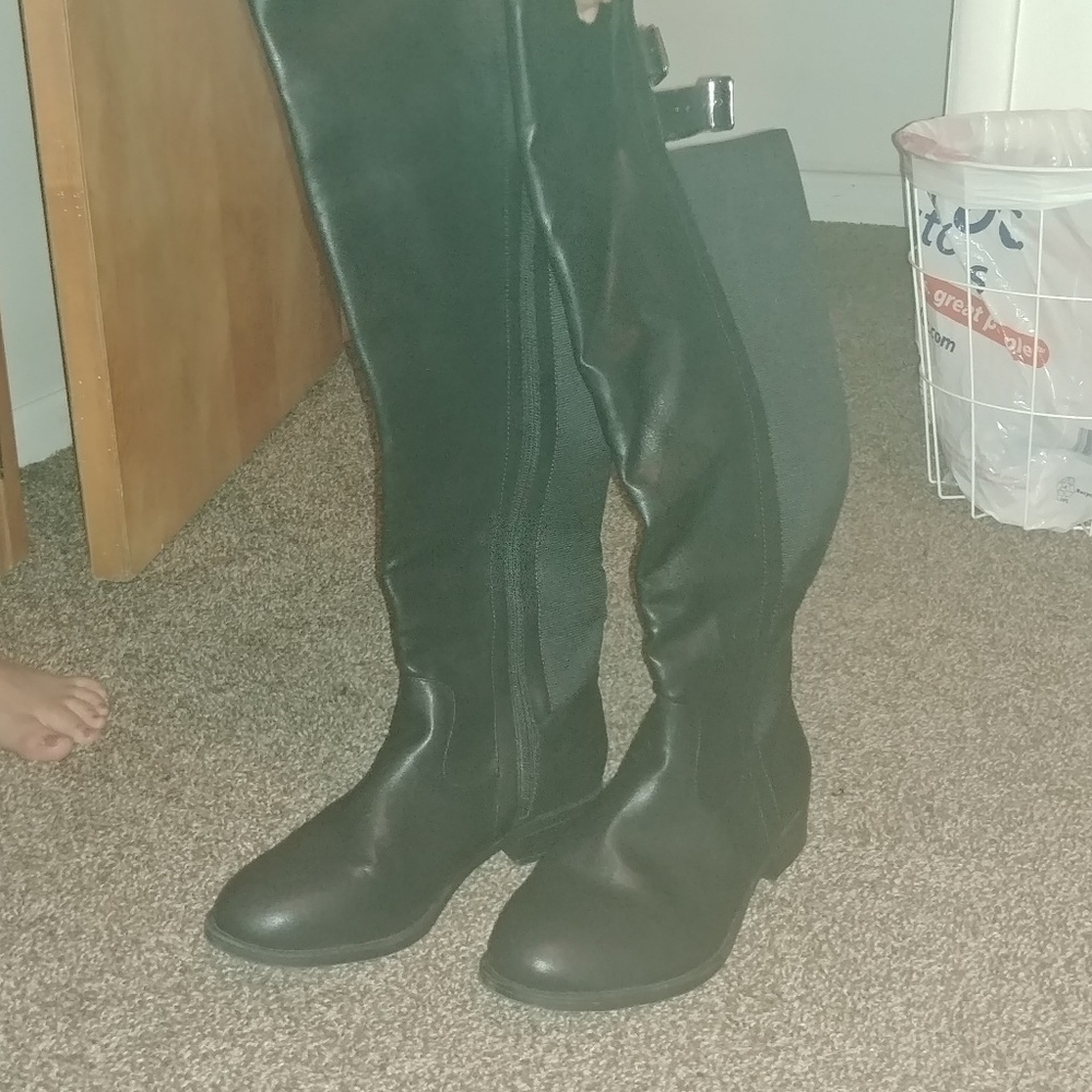 Torrid Knee High Boots - Picture 2 of 3